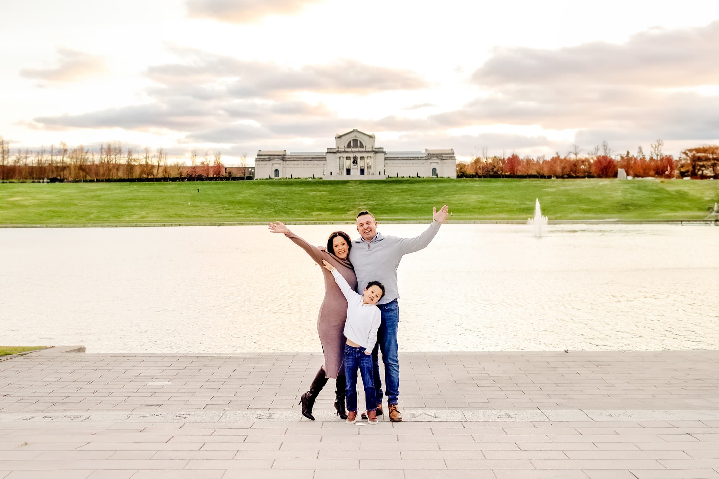 Apex Community Park (Lake Trail Entrance) - photo session location